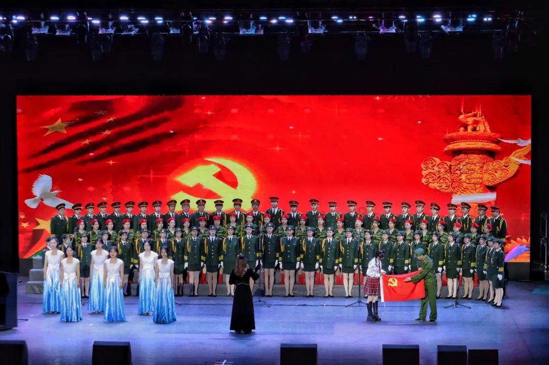 设备出资和全现金出资然后去买设备有什么区别?对公司有什么利弊？法律依据是什么